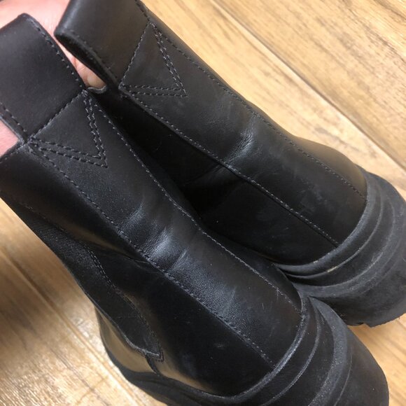 Vionic black wedge booties, style Karsen, leather waterproof, 8 - Picture 8 of 14